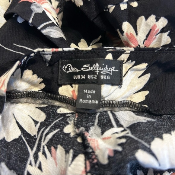 Miss Selfridge Black Floral Daisy Print 2-Piece Outfit w/ Crop Top, Shorts Sz 2 - Picture 12 of 13